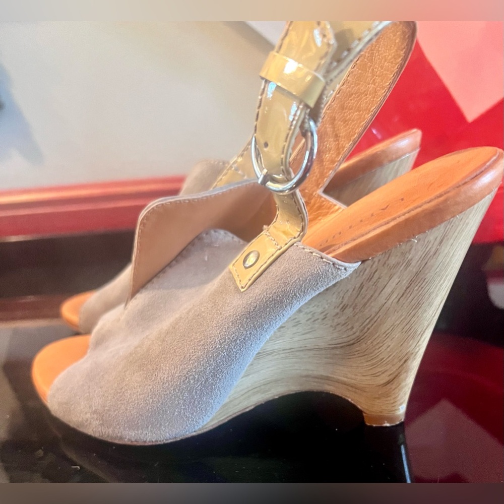 Latitude Femme Gray Suede Wedges Sling Back Pumps Made in Italy. Eur size 37.5.